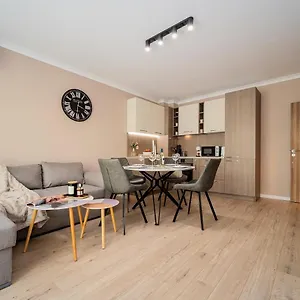 Comfy Luxury Center Apartment